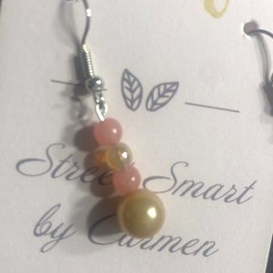 🖐️Handmade// NWT// Statement earrings 😍